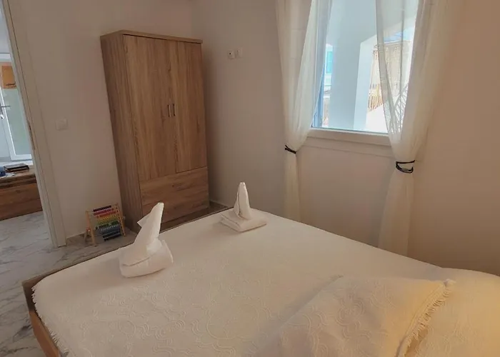 Naia Апартаменты Алинда