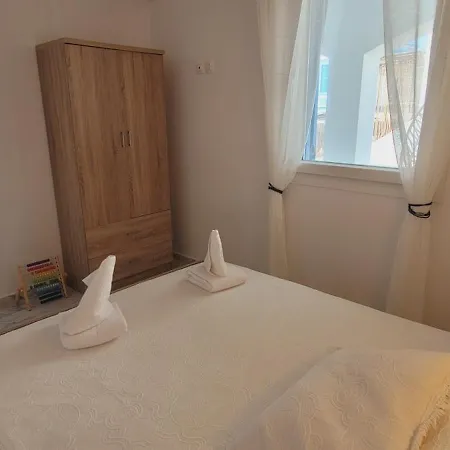 Naia Lejlighed Alinda (Leros)