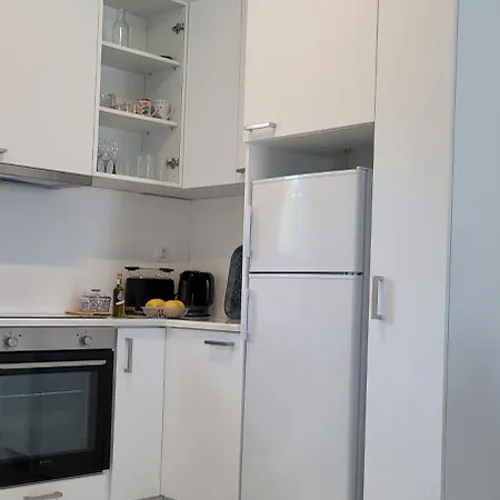 Naia * Alinda (Leros)